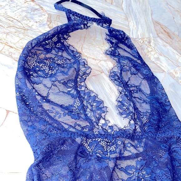 High-Neck Choker Chantilly Lace Teddy Very Sexy Small - Picture 7 of 10